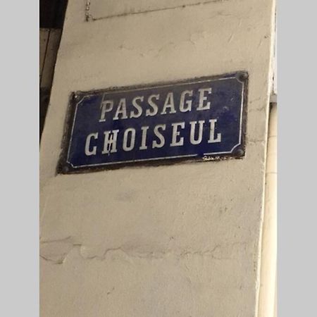 French Typical Apartment Paris Eksteriør bilde